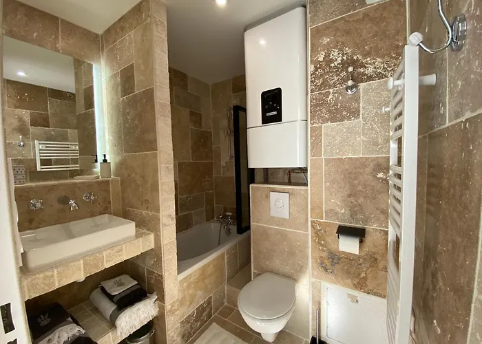 Cosy Deux Pièces Coeur De Avec Parking Privé Appartamento *