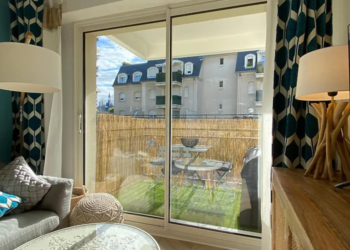 Cosy Deux Pièces Coeur De Avec Parking Privé Appartamento Cabourg