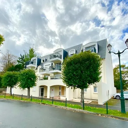 Appartement Cosy Deux Pieces Coeur De Avec Parking Prive *