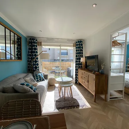 Appartement Cosy Deux Pieces Coeur De Avec Parking Prive *