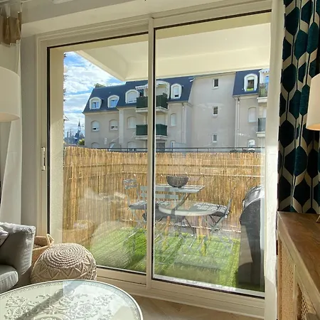 Cosy Deux Pieces Coeur De Avec Parking Prive Appartement Cabourg